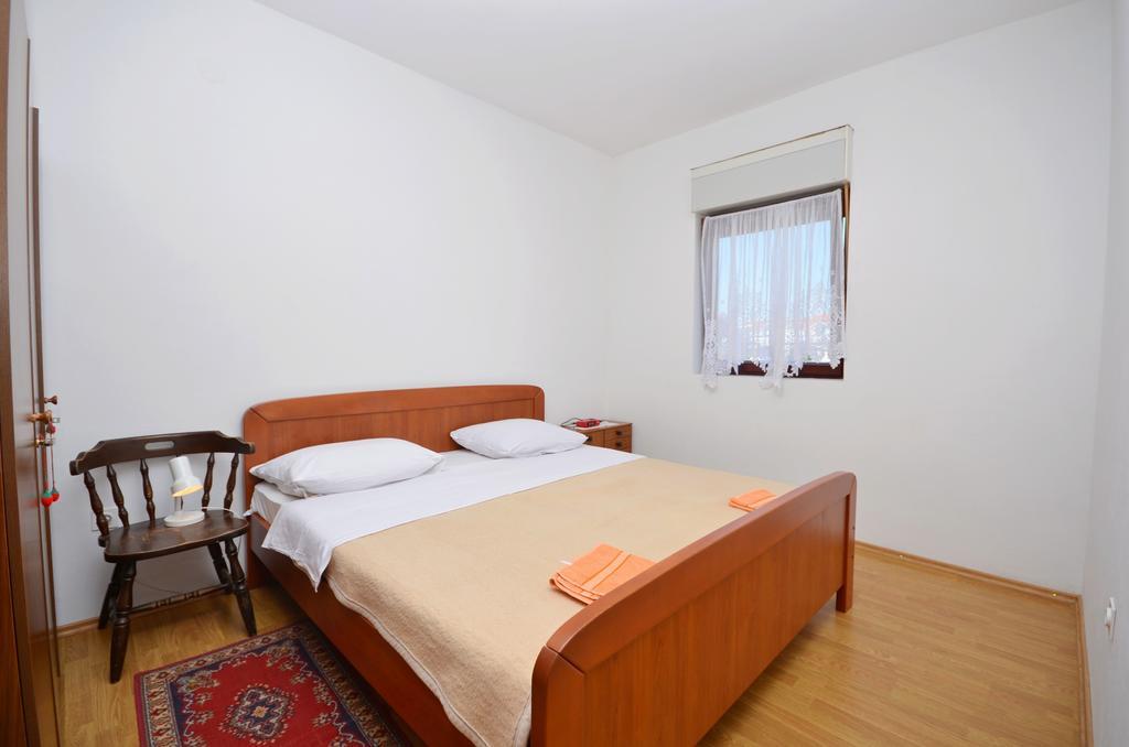 Apartments Branko Vodice Bagian luar foto